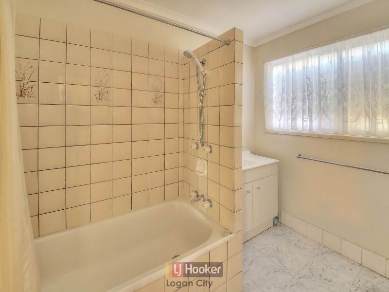 8 Rellam Road, Loganlea QLD 4131