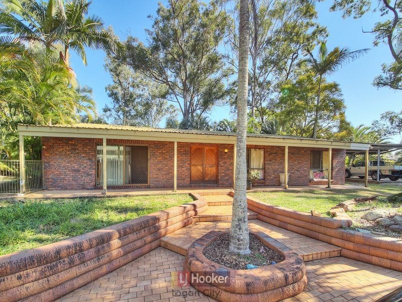 39-41 Station Road, Loganlea QLD 4131