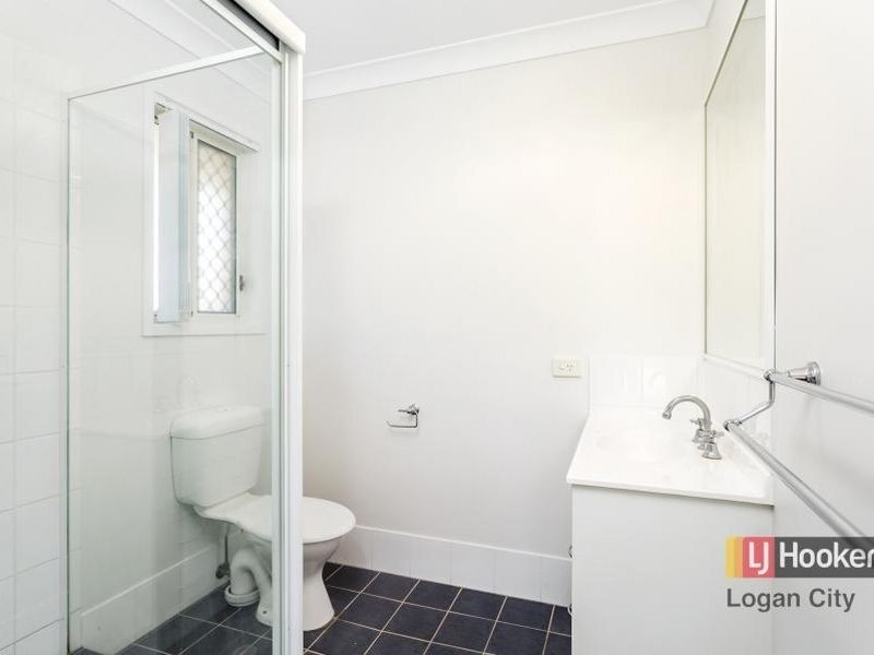 81 Lake Manchester Street, Logan Reserve QLD 4133