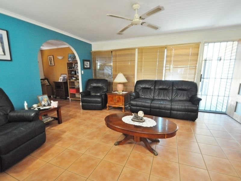 40 Haig Rd, Loganlea QLD 4131