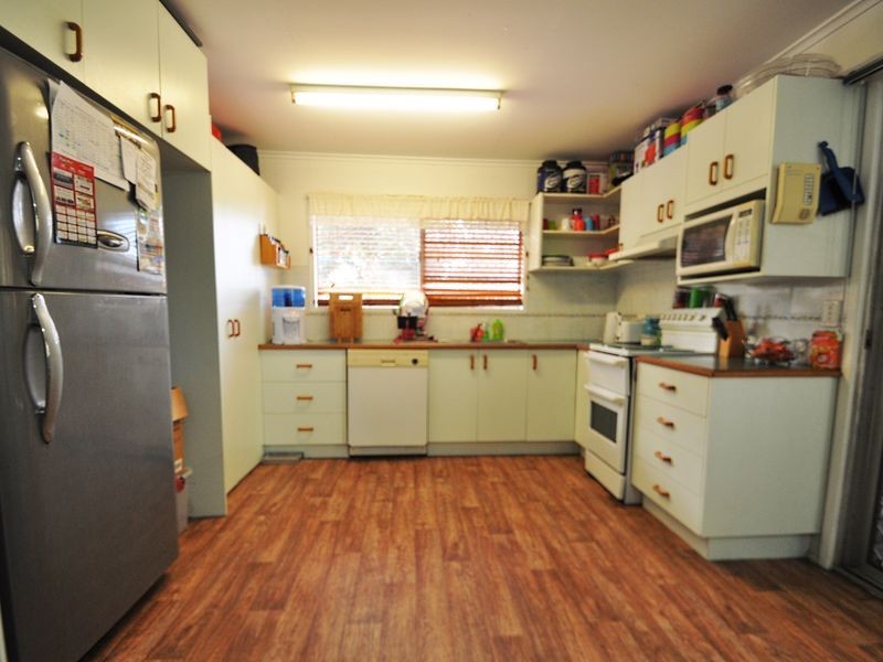 18 Woburn Street, Woodridge QLD 4114