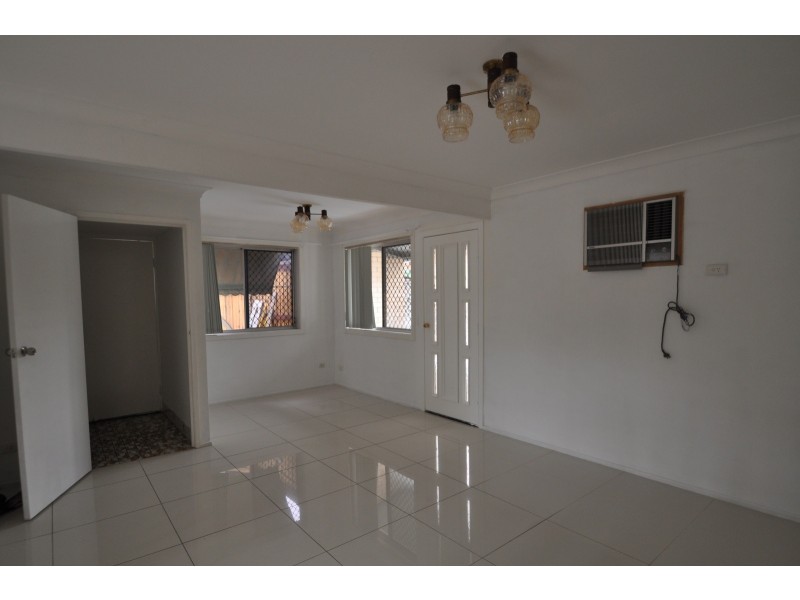 9/22 North Road, Woodridge QLD 4114