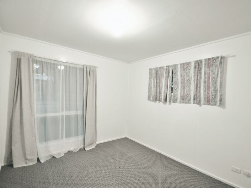2 Rhoda Street, Loganlea QLD 4131