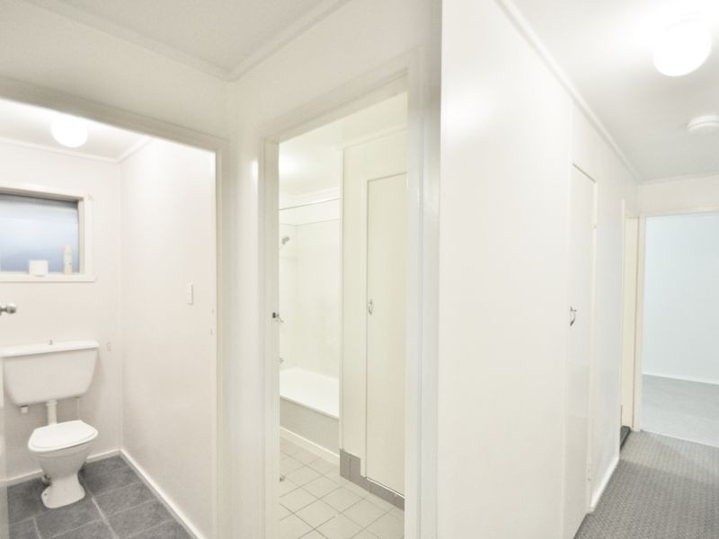 2 Rhoda Street, Loganlea QLD 4131