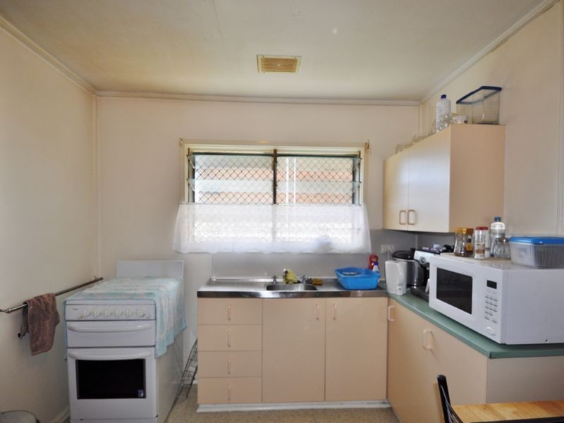 15 Anthony Street, Kingston QLD 4114