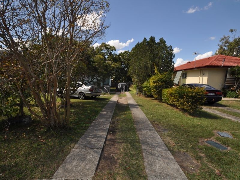 15 Anthony Street, Kingston QLD 4114