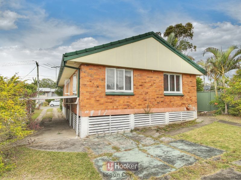 4 Frederick Street, Woodridge QLD 4114