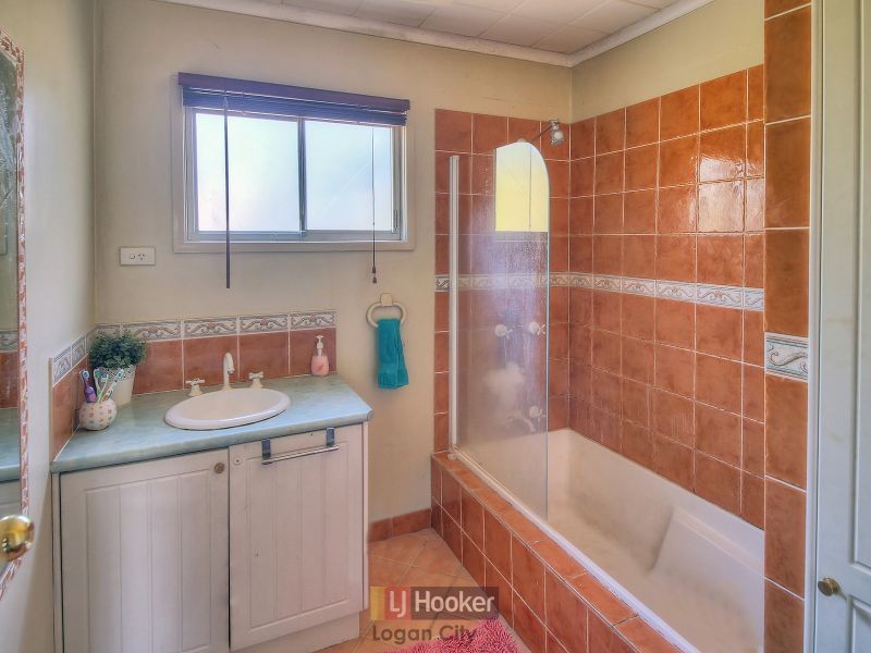 8 Hannam Street, Woodridge QLD 4114