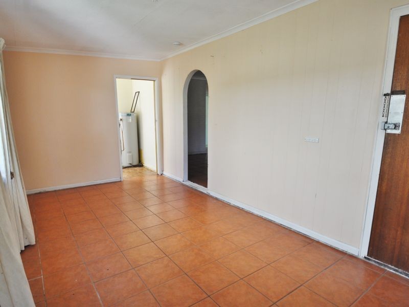 8 Clara Street, Logan Central QLD 4114