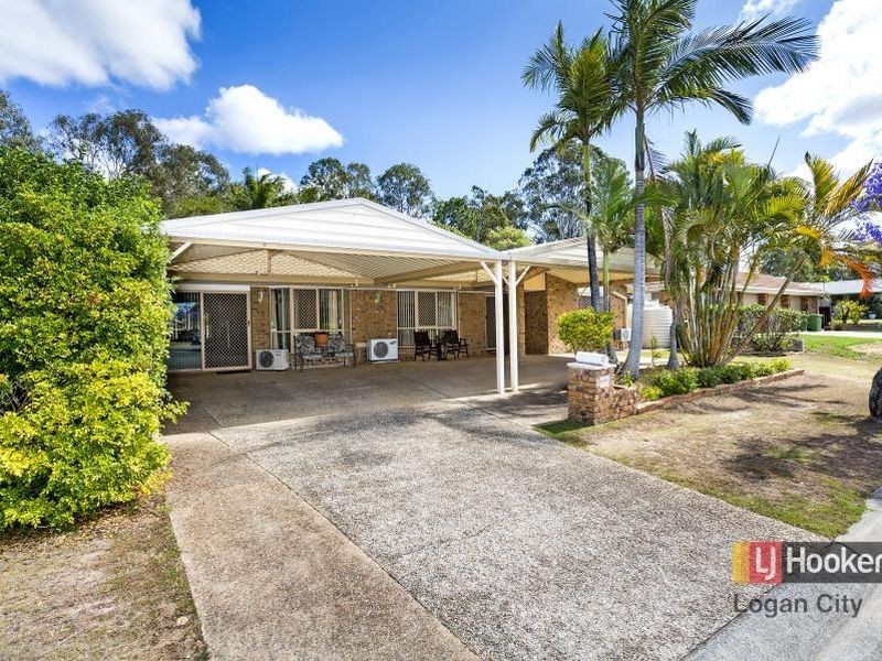 8 Mattes Place, Meadowbrook QLD 4131