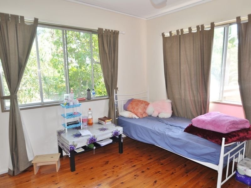 28 Jarrah Crescent, Logan Central QLD 4114