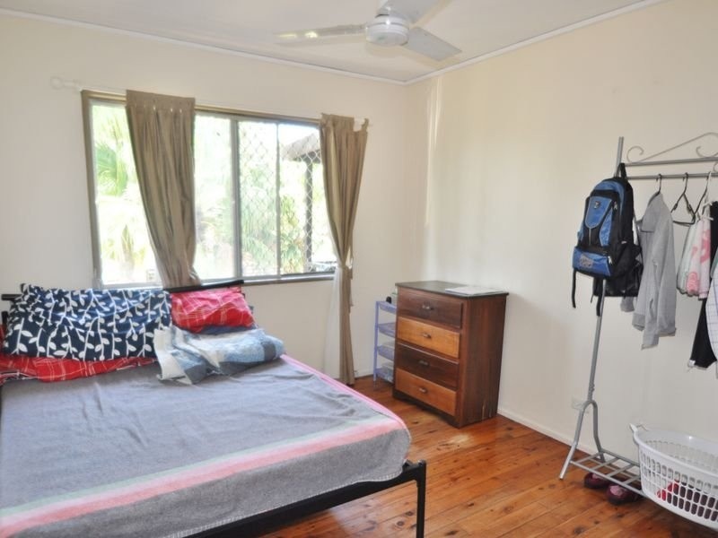 28 Jarrah Crescent, Logan Central QLD 4114