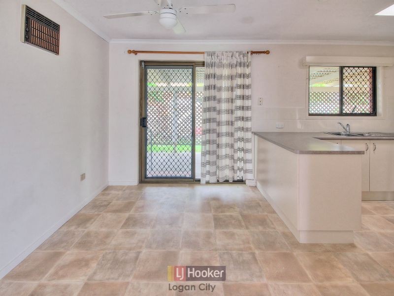 2 Awoonga Street, Marsden QLD 4132