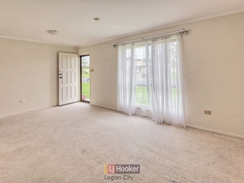 2 Awoonga Street, Marsden QLD 4132