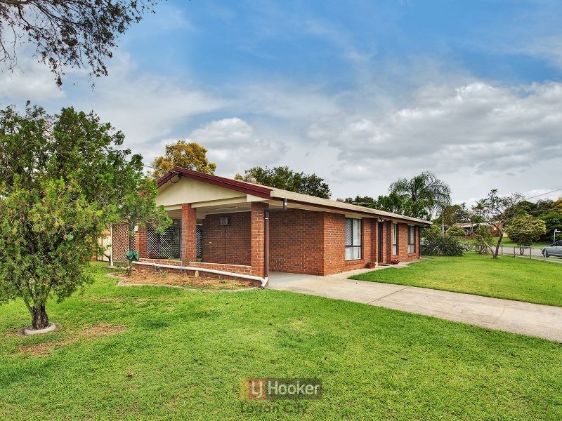 2 Awoonga Street, Marsden QLD 4132