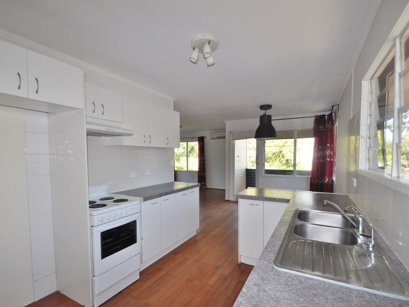 69 Poplar Avenue, Woodridge QLD 4114