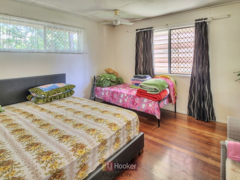 15 Dorothy Street, Woodridge QLD 4114