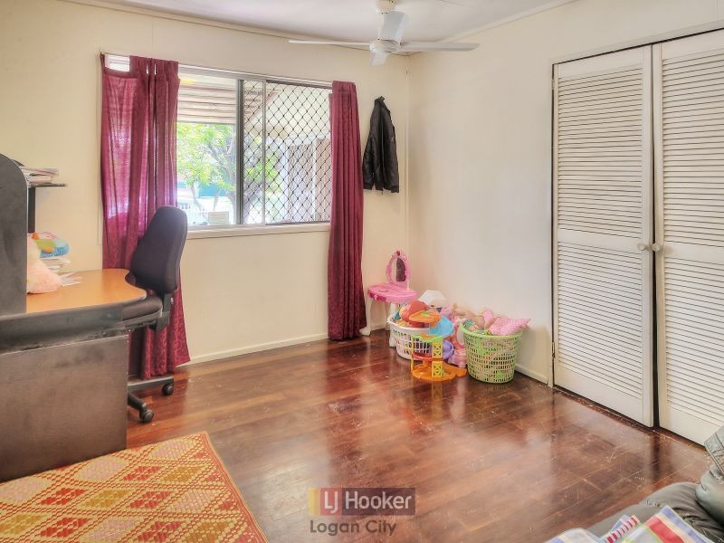 15 Dorothy Street, Woodridge QLD 4114