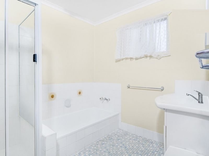 15A Aquarius Drive, Kingston QLD 4114