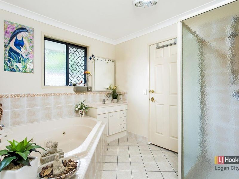 17 Barossa Street, Kingston QLD 4114