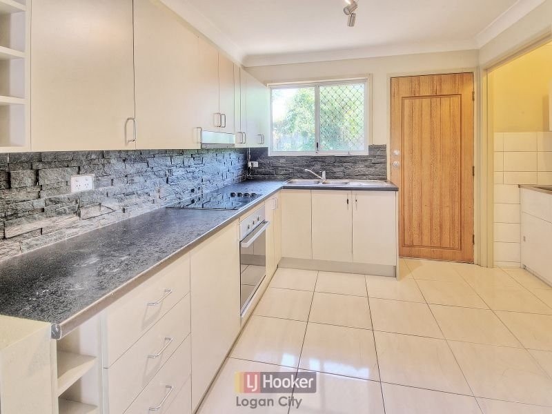 3/3 Bruce Road, Woodridge QLD 4114