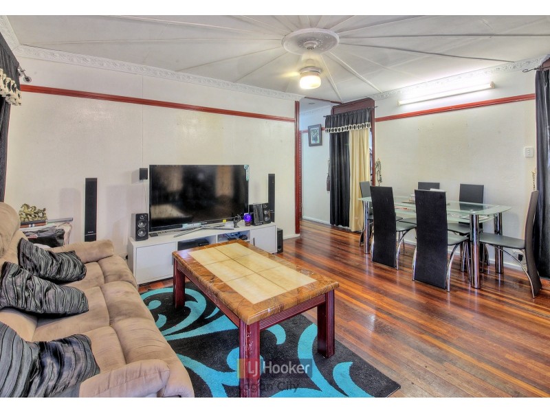 26 Yugumbri Crescent, Logan Central QLD 4114