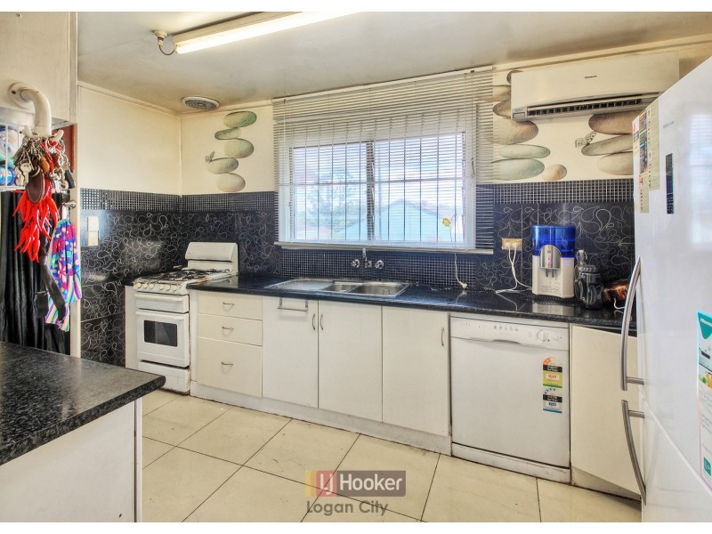 26 Yugumbri Crescent, Logan Central QLD 4114
