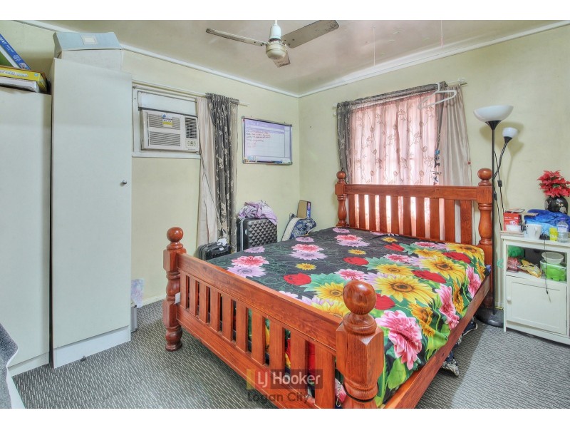 26 Yugumbri Crescent, Logan Central QLD 4114