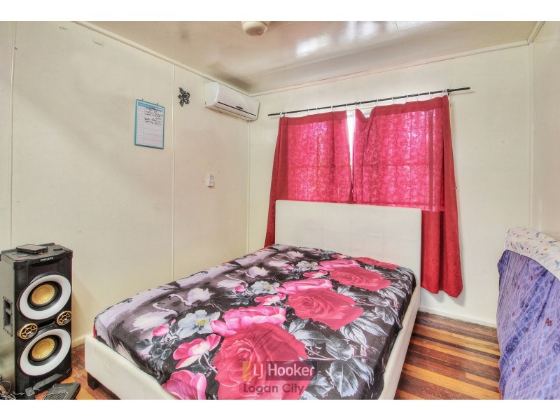 26 Yugumbri Crescent, Logan Central QLD 4114