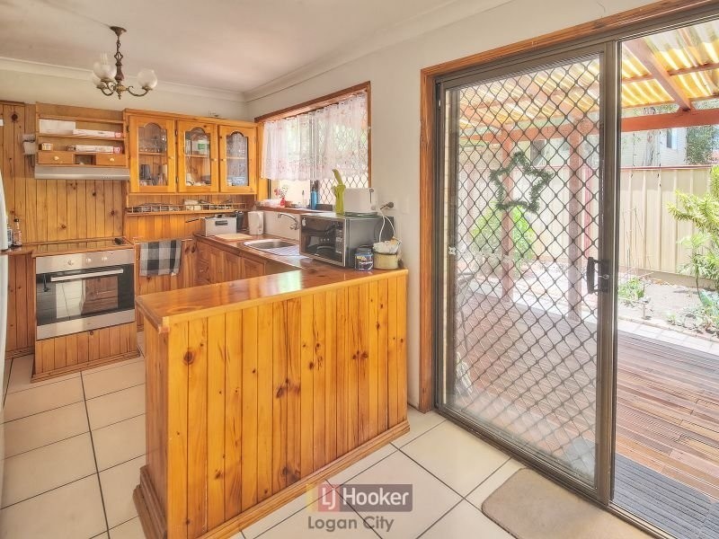 2/33 Bruce Road, Woodridge QLD 4114