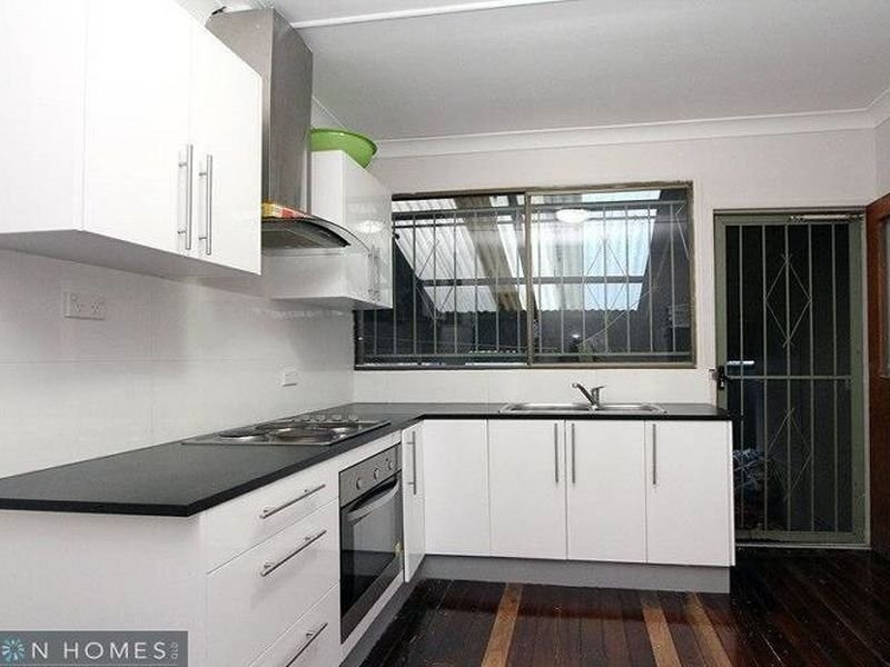 9 Muller Road, Woodridge QLD 4114