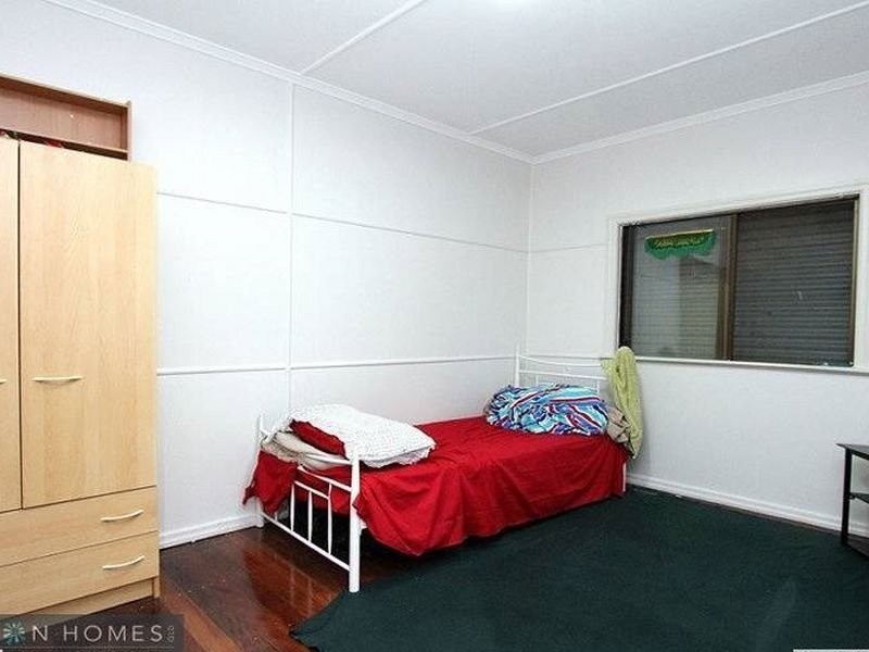 9 Muller Road, Woodridge QLD 4114