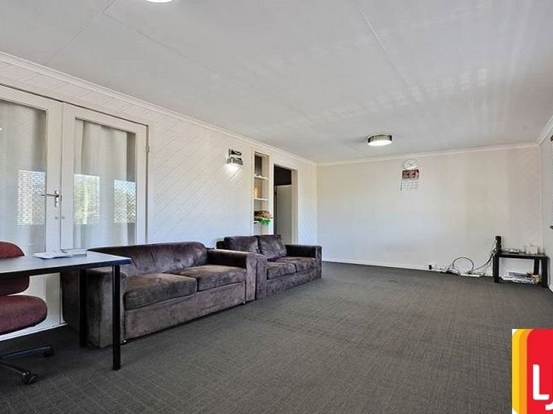 9 Muller Road, Woodridge QLD 4114