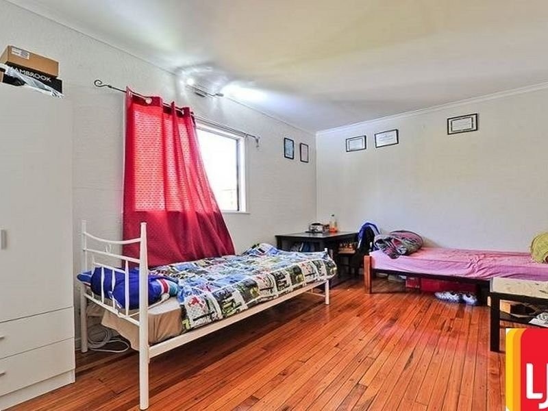 9 Muller Road, Woodridge QLD 4114