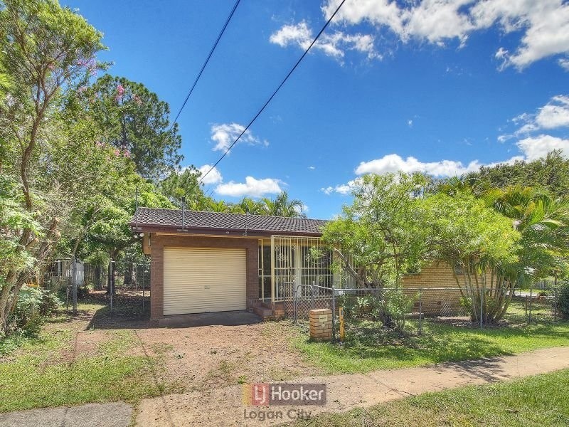 16 Clare Road, Kingston QLD 4114