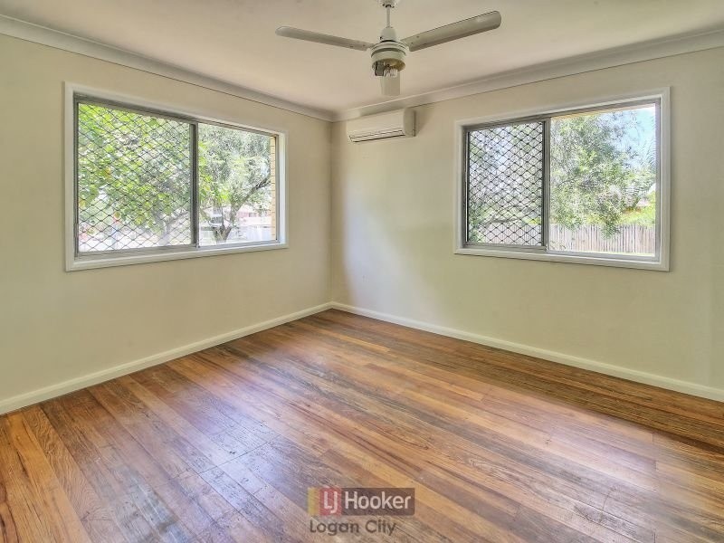 16 Clare Road, Kingston QLD 4114