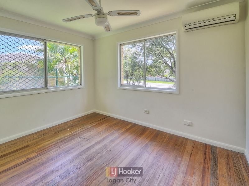 16 Clare Road, Kingston QLD 4114