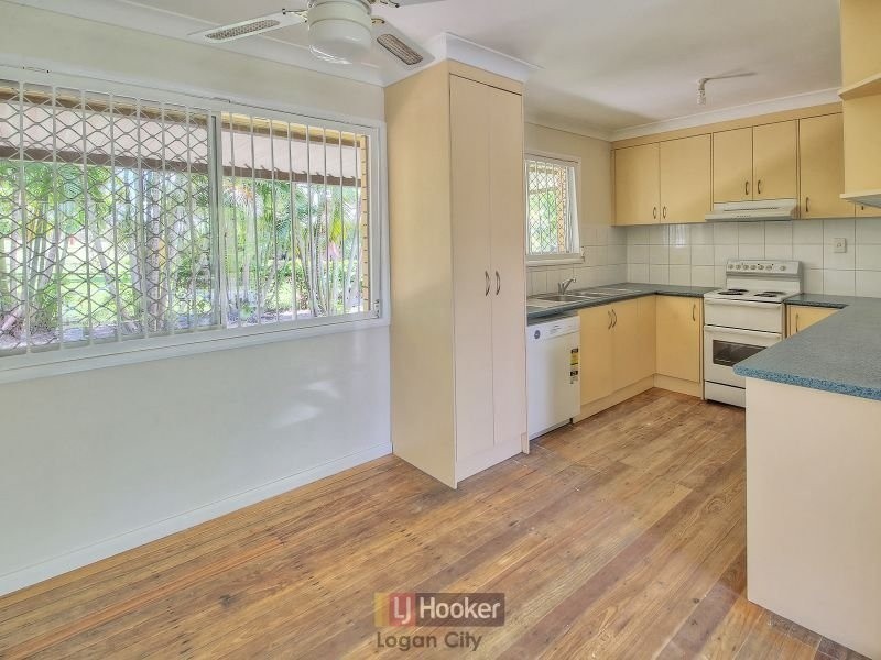 16 Clare Road, Kingston QLD 4114