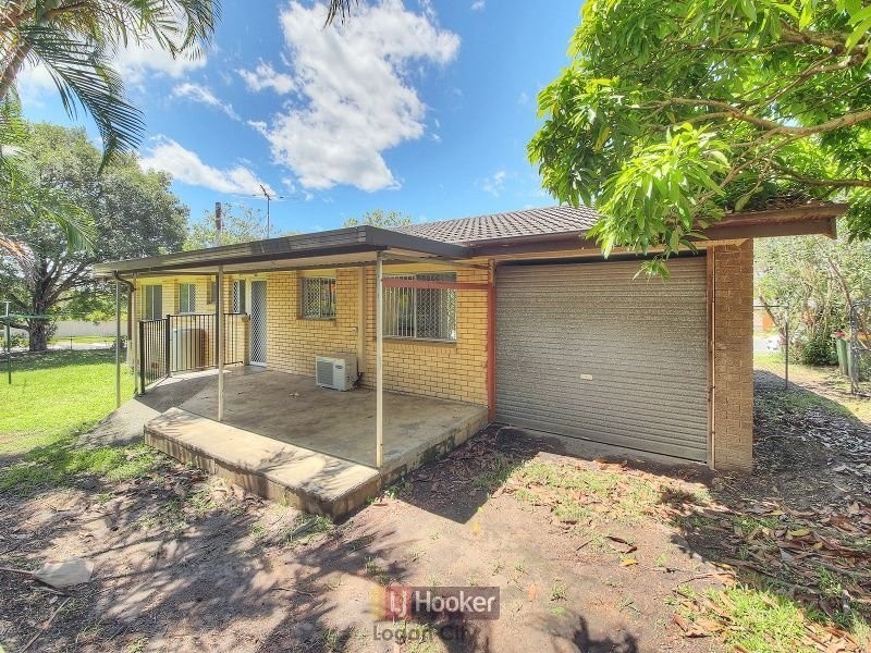 16 Clare Road, Kingston QLD 4114
