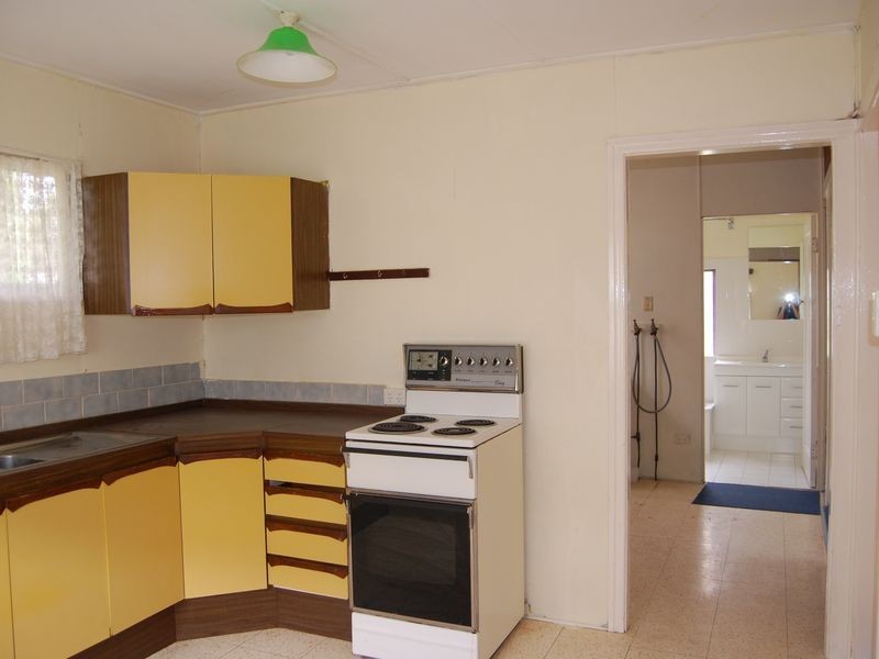 48 THOMSON AVE, Woodridge QLD 4114