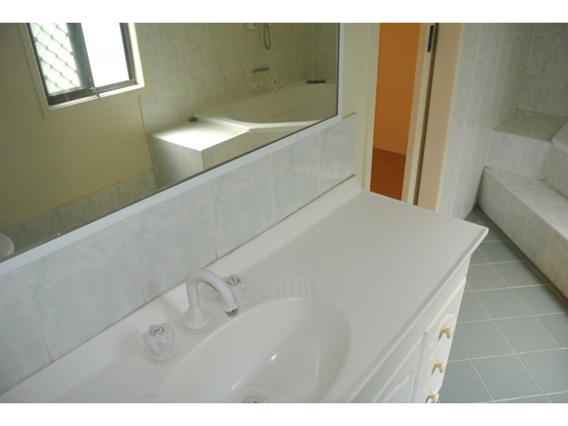 1 – 5 Barokee Drive, Tanah Merah QLD 4128