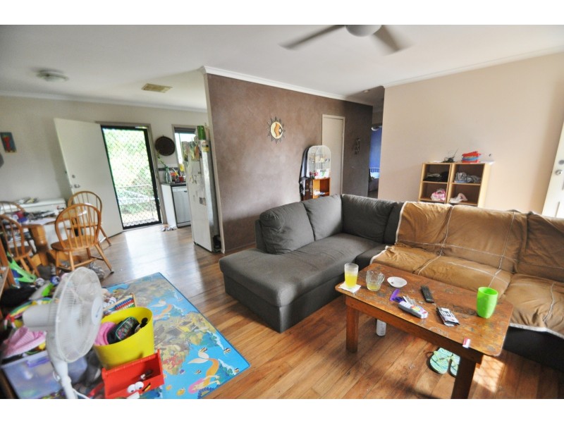 8 Palm Avenue, Kingston QLD 4114