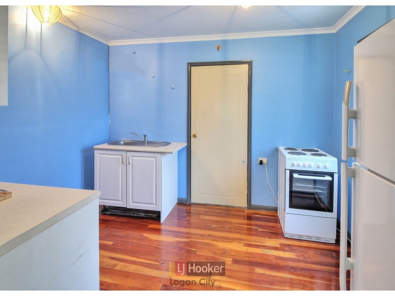 2 Waratah Street, Woodridge QLD 4114