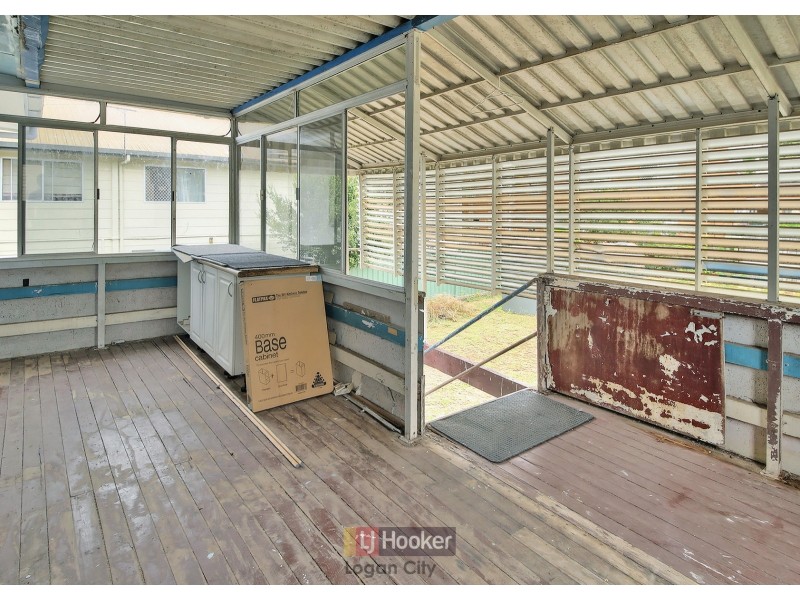 2 Waratah Street, Woodridge QLD 4114