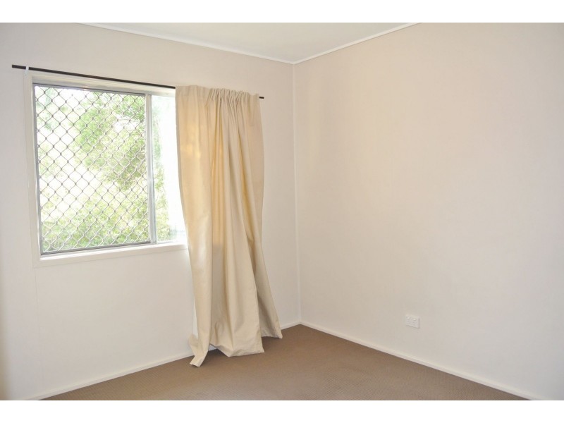 89 Jacaranda Ave, Logan Central QLD 4114