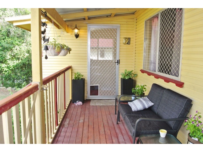 89 Jacaranda Ave, Logan Central QLD 4114