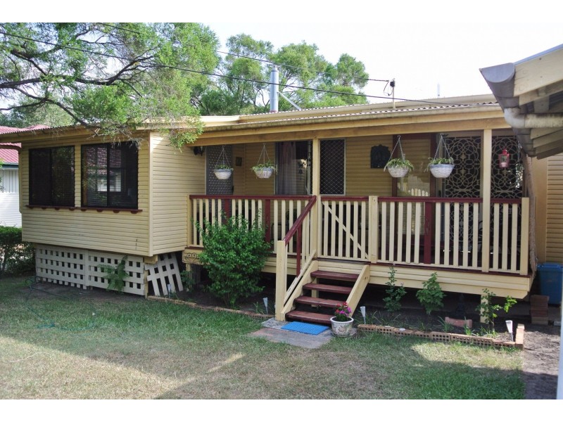 89 Jacaranda Ave, Logan Central QLD 4114