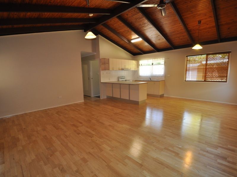 9 Canopus Court, Kingston QLD 4114