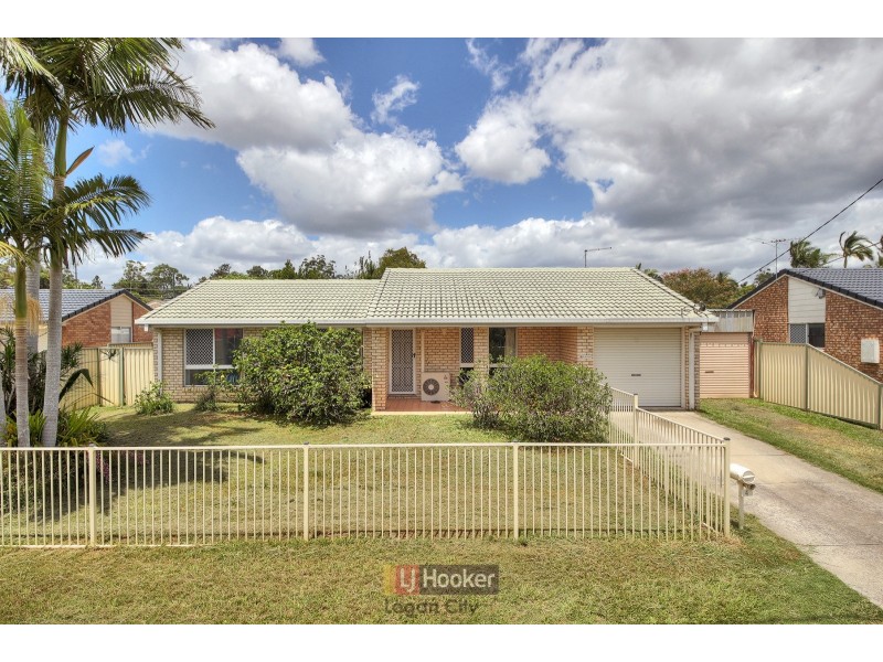 4 Julius Court, Marsden QLD 4132