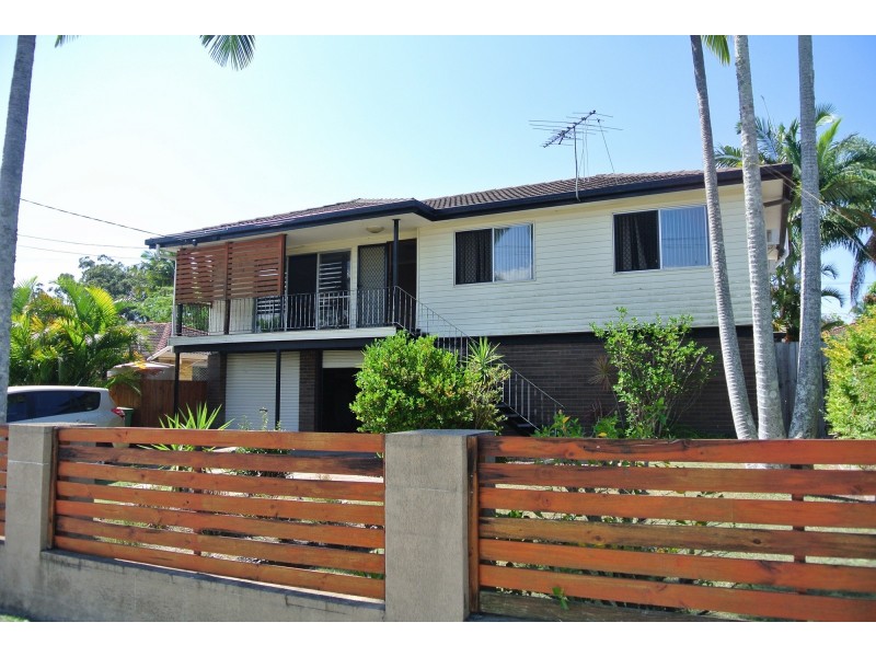 35 Pine Drive, Woodridge QLD 4114